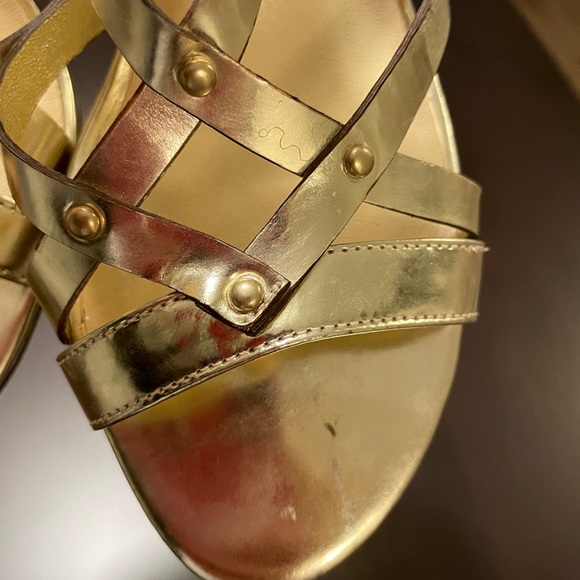 Strappy Gold Cole Hahn Nike Air Sandals with heel - Picture 5 of 10